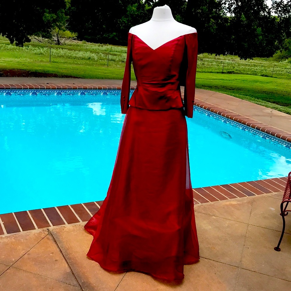Vintage Bill Levkoff evening, red, off the shoulder, full length,2 pc set Sz 8